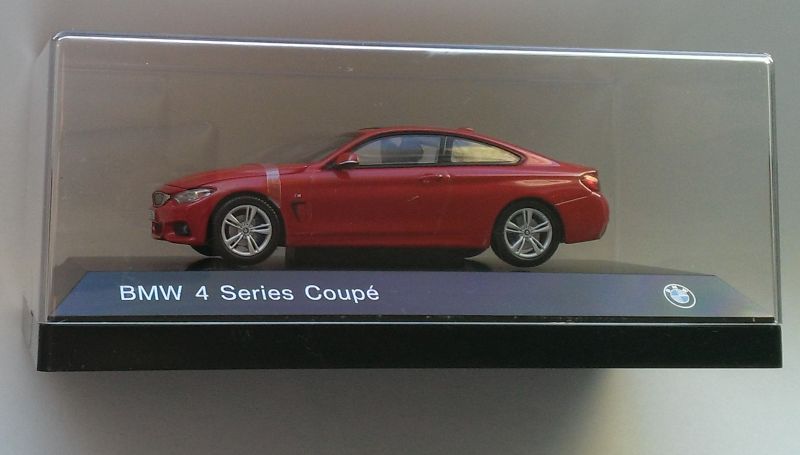 Macheta BMW seria 4 Coupe (F32) rosu - iScale 1/43 noua