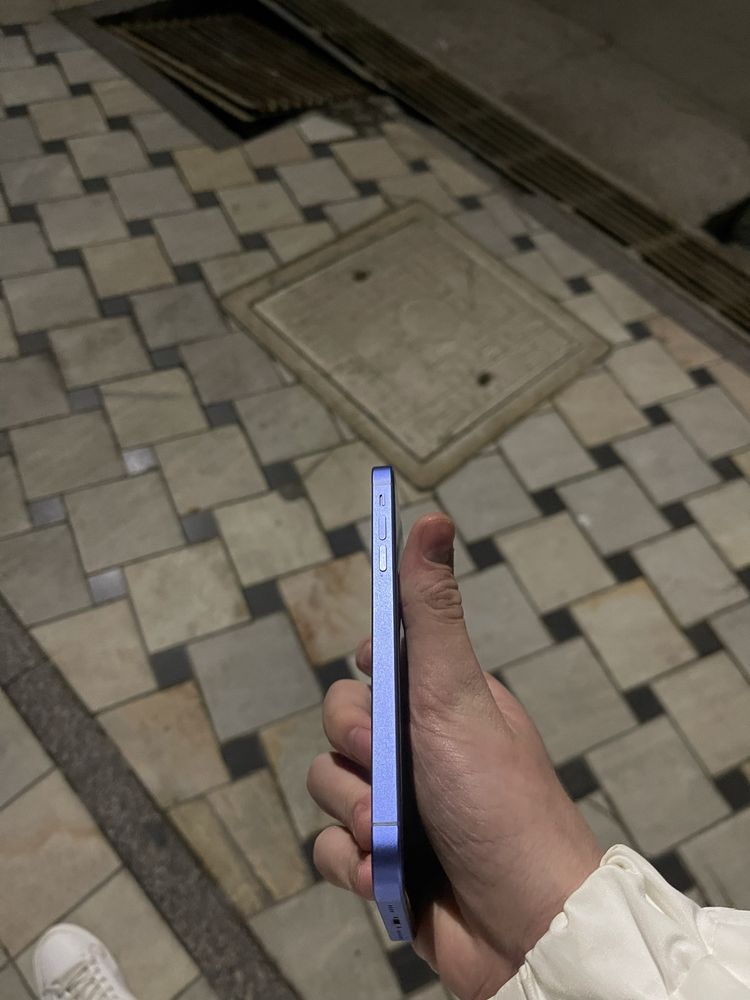 Iphone xr srocno!