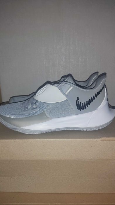 Nike Kyrie Low 3 TB - Номер 38.5