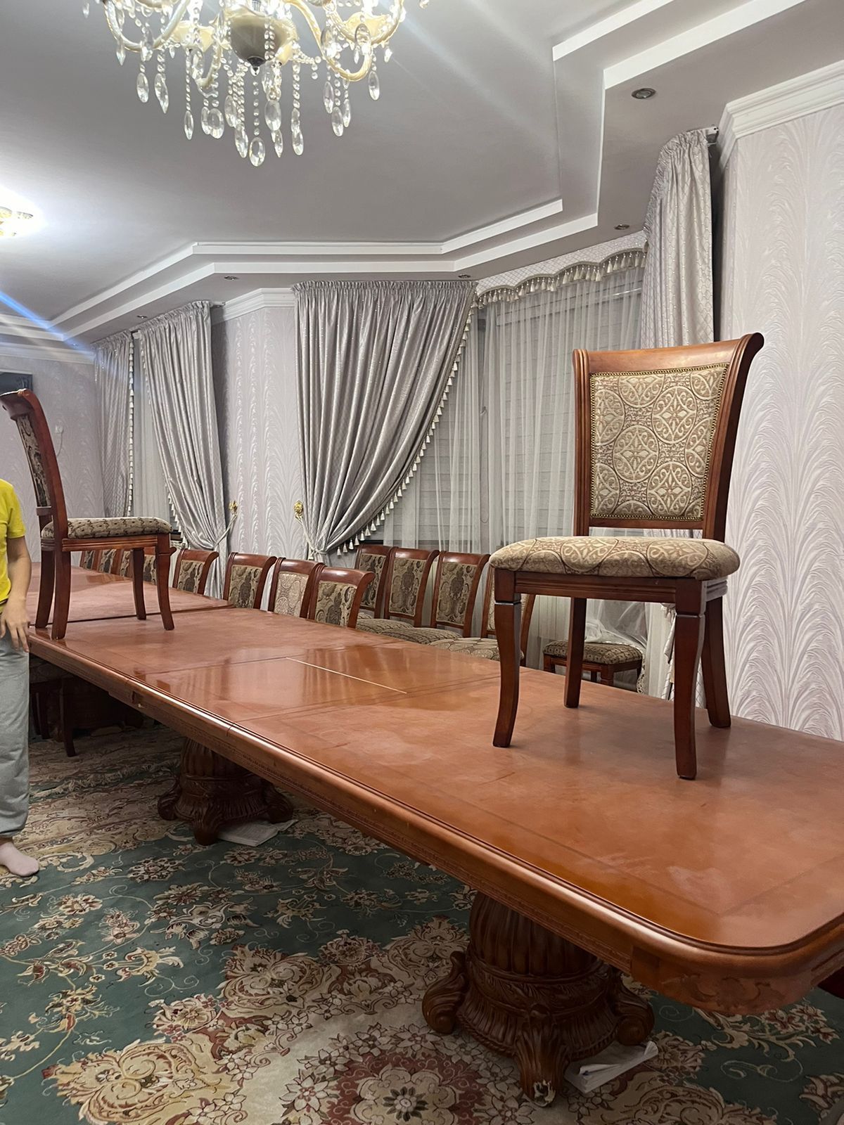 Стол стулья сатылады