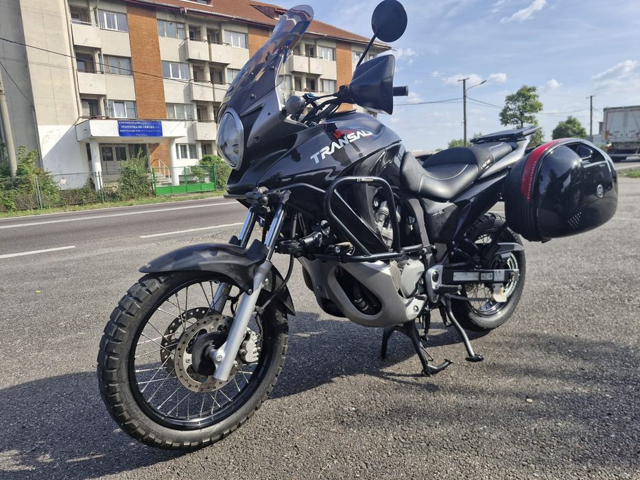 Motocicleta Honda Transalp