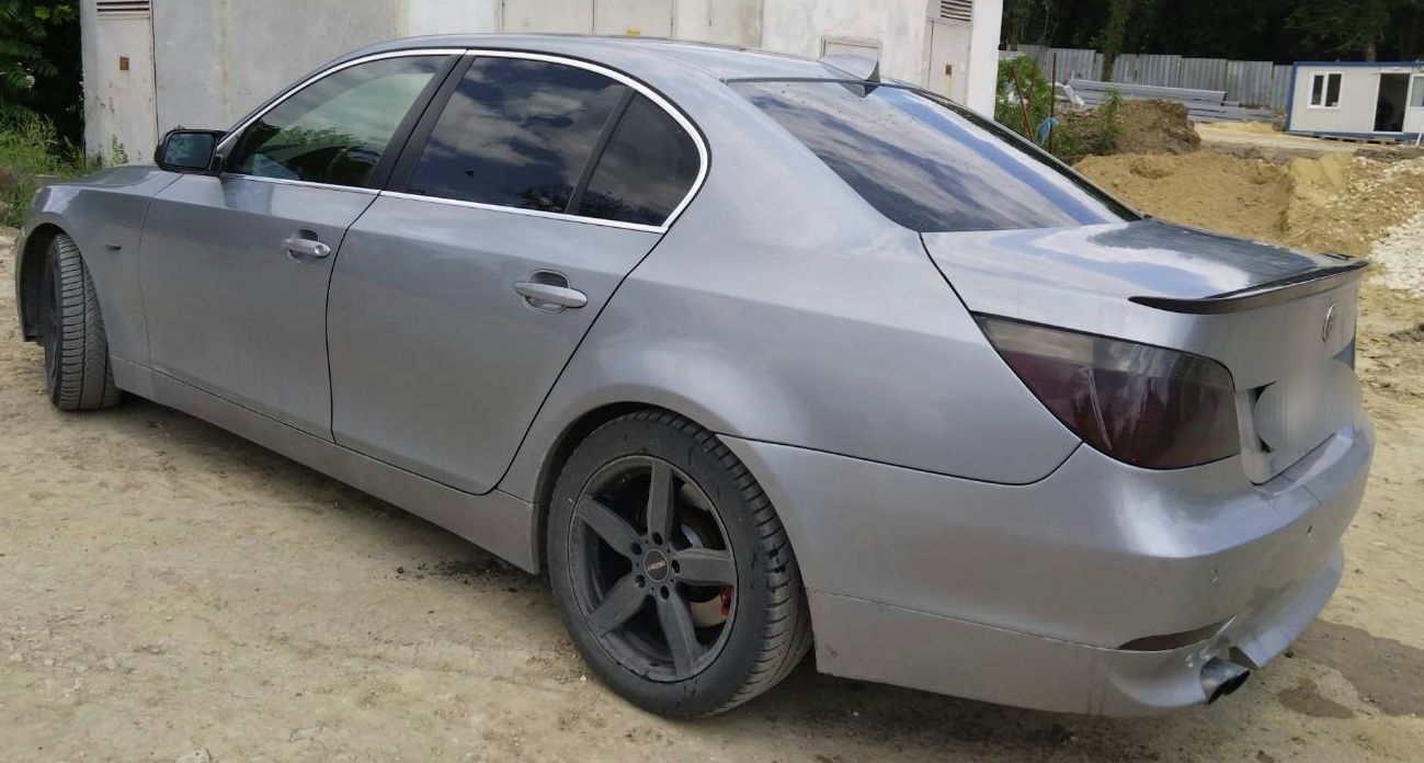 BMW 520i , сив металик