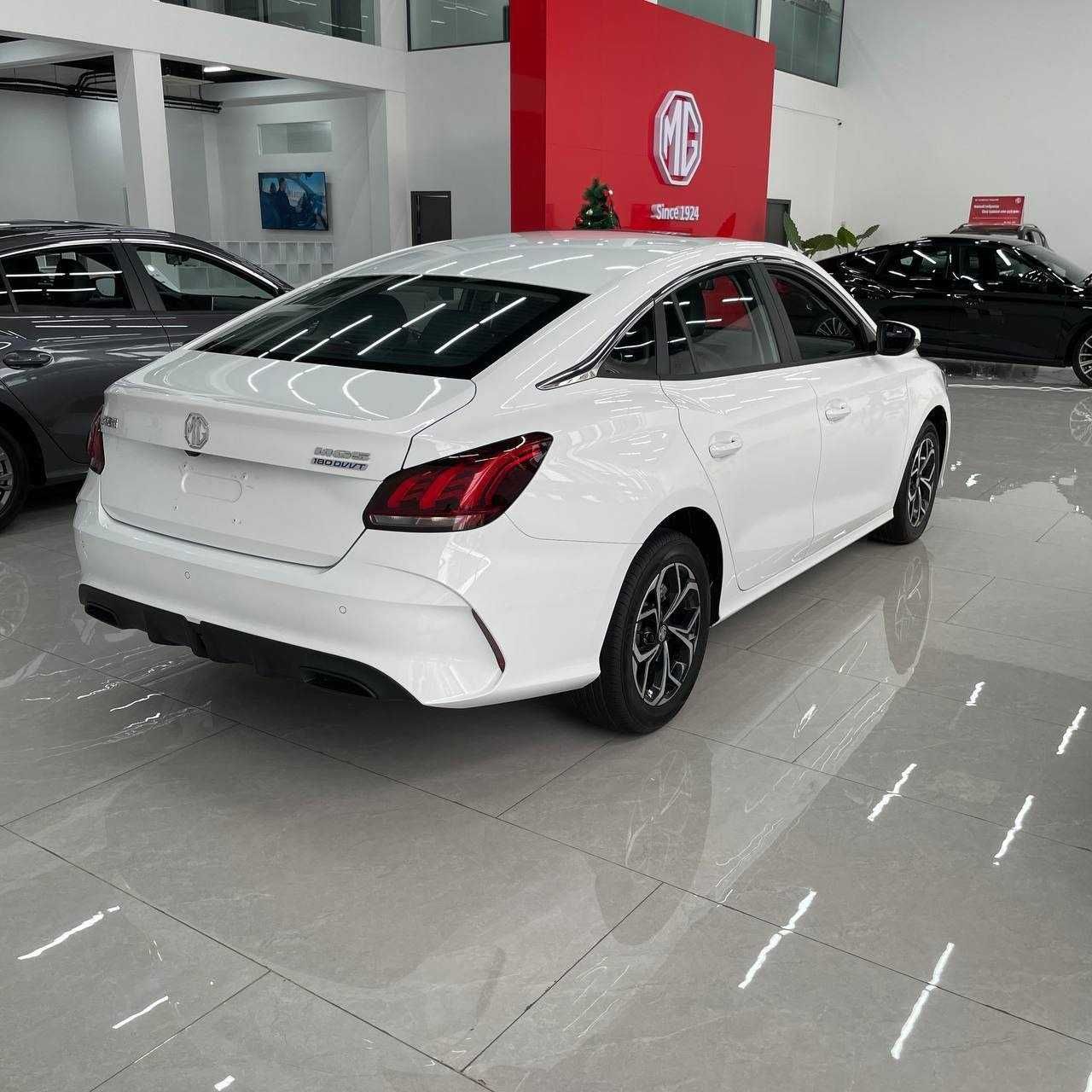 Jentra, cobalt, onix olishga shoshilmang. MG 5 Xarid qiling!