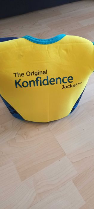 Спасителна жилетка
