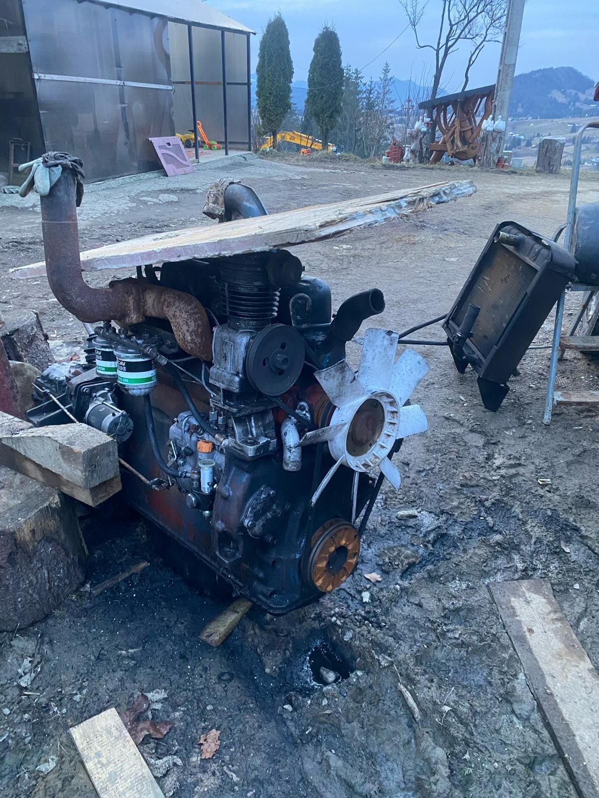 Motor tractor u650 taf. Complet cum se vede in poze. Se vinde pornit