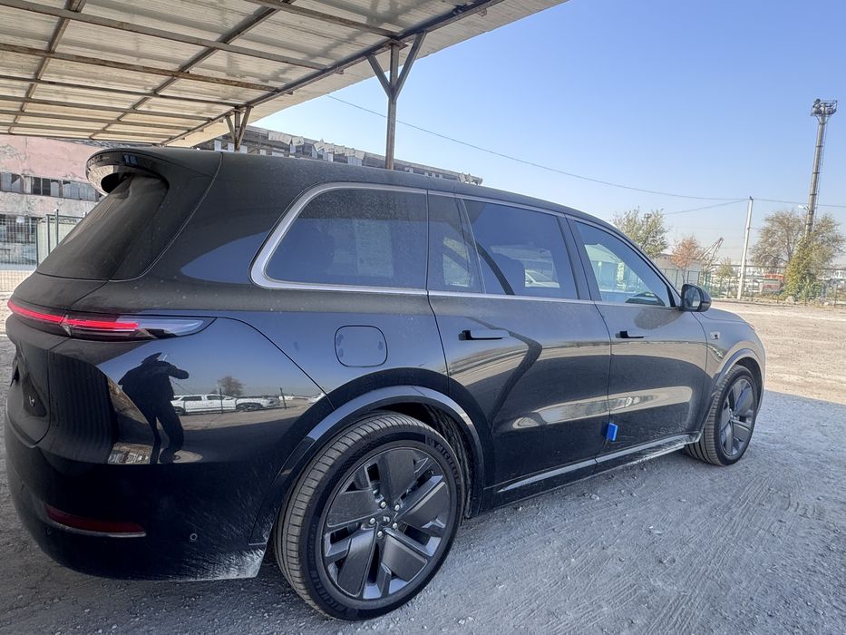 Li Xiang LUltra Yangi modellar Asl zaryadlovchi bilan。