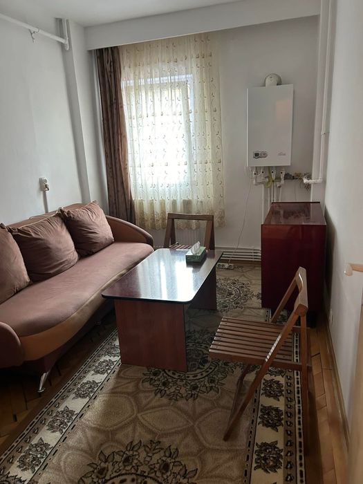 Inchiriez apartament cu 2 camere in Deva