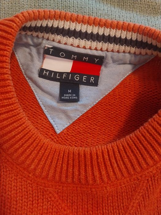 Пуловери от добри марки.