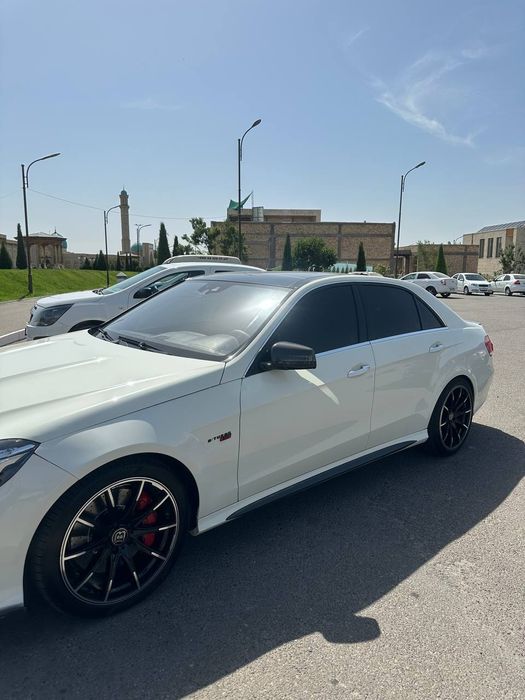 Mersdes bens 212 6.3 AMG Orginal 2011 yil 189 probek venkodli orginal