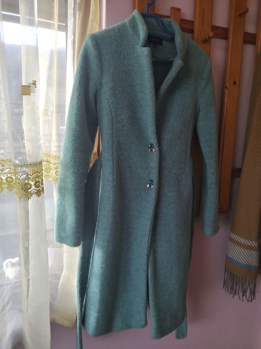 Avin тюркоазено палто