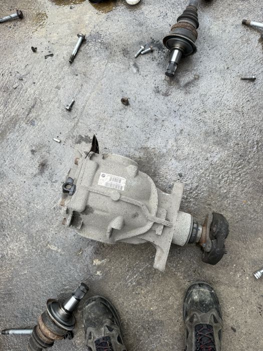 Диференциал Бмв ф10/ф11 3д/3.5 2.65 на задно (diferencial  bmw 2.65)