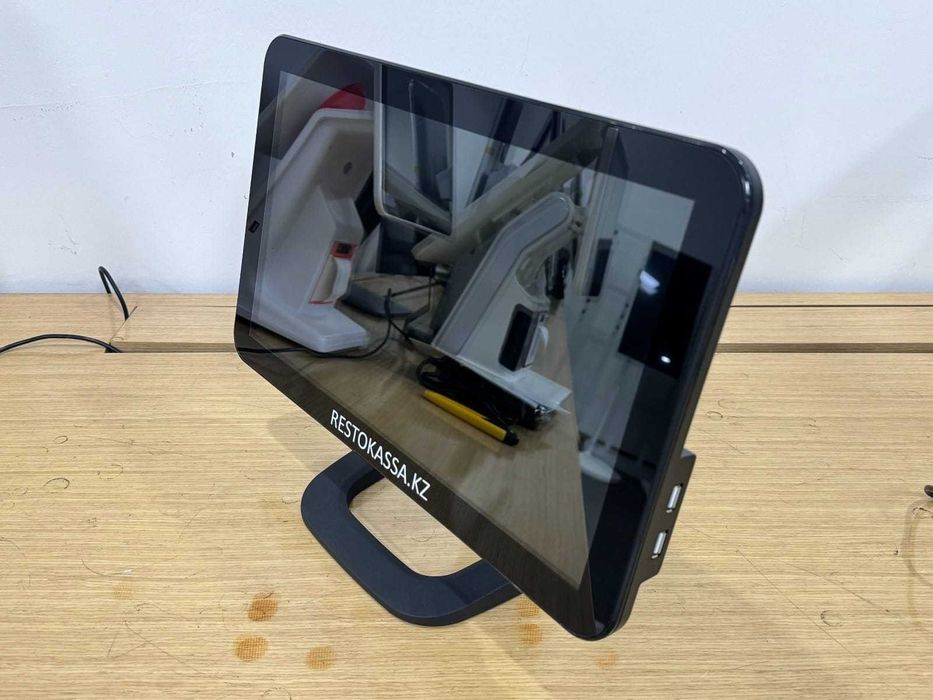 iiko для учёта и кассы.