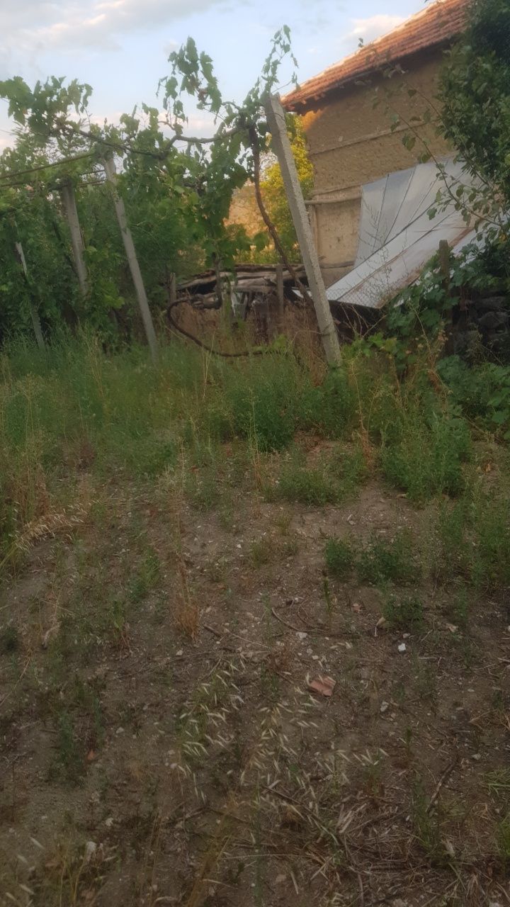 Къща  във село Ладарево