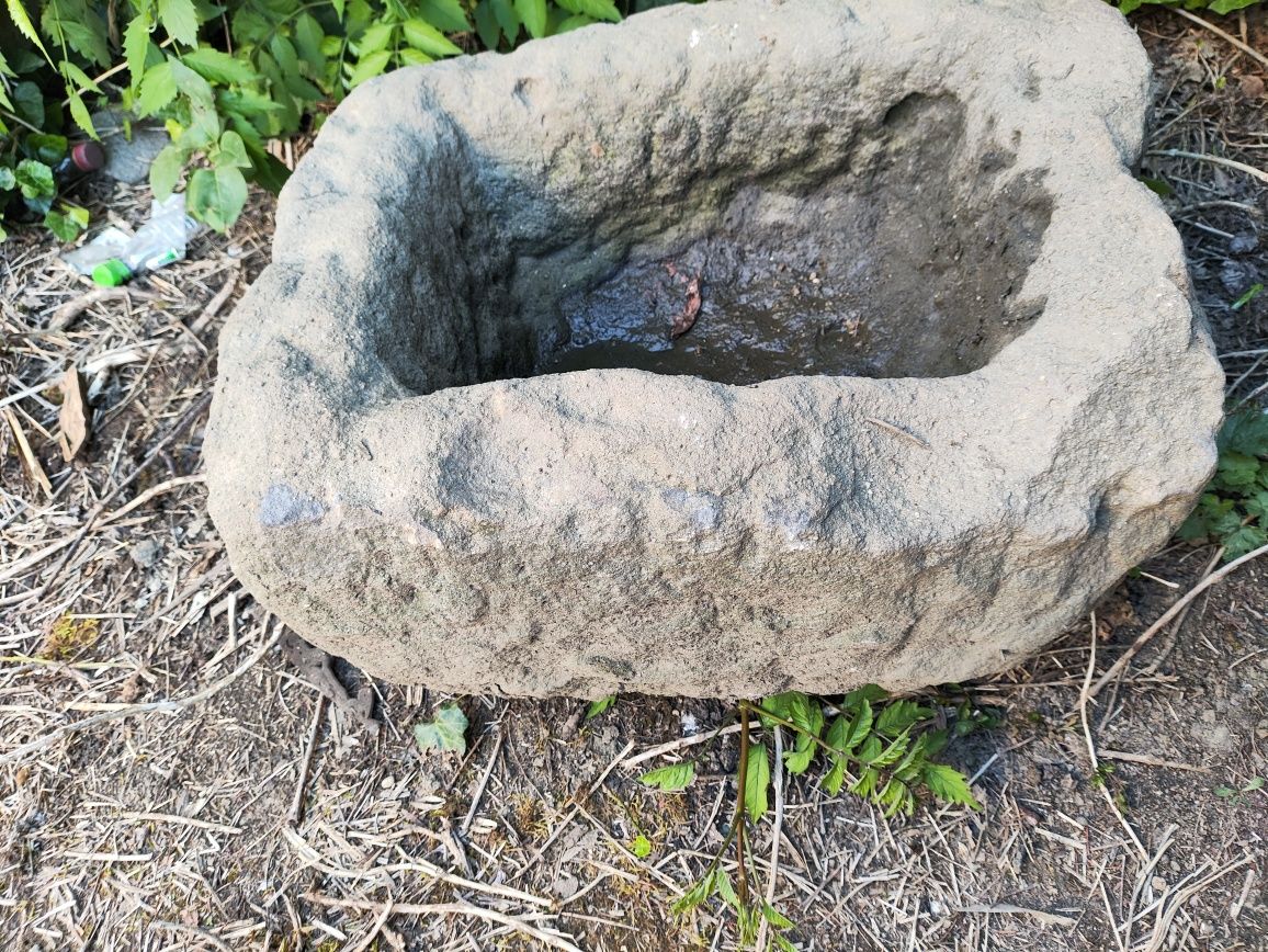 Каменно корито,Хромел