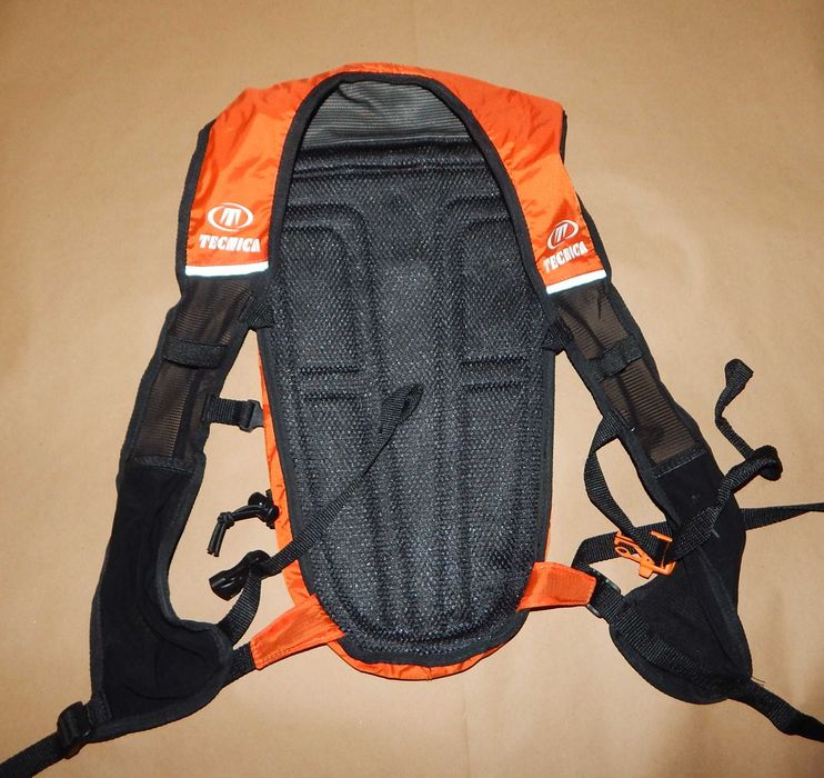 Rucsac Tecnica, de alergare/hiking, nou fara eticheta, 10L