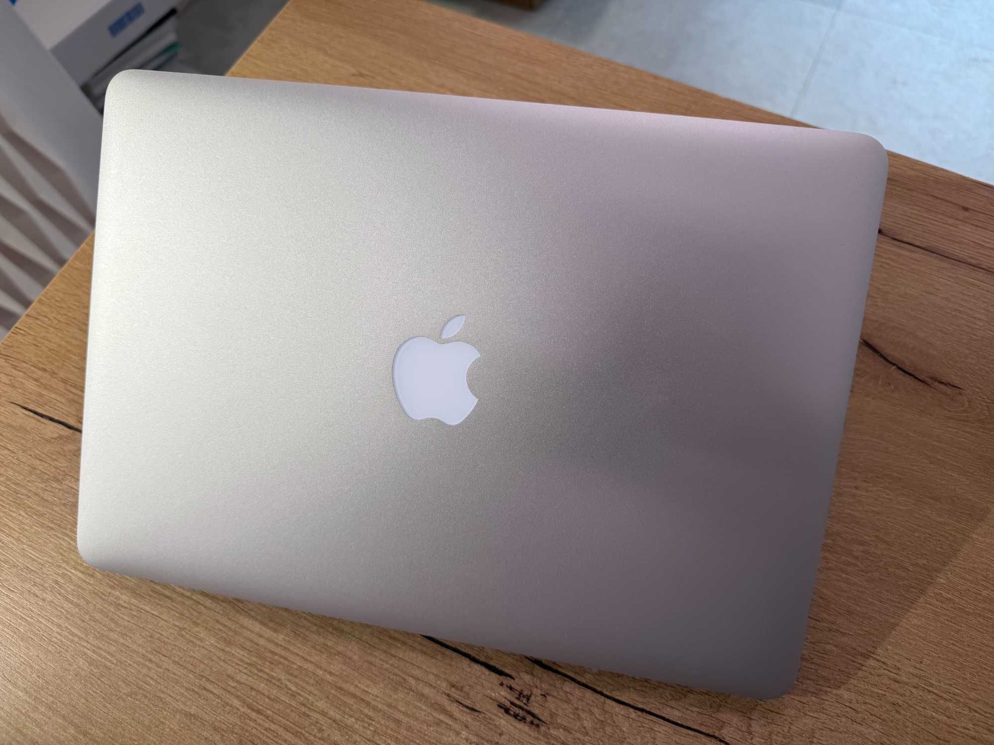 MacBook Air 2015, i5, 256GB, 8Gb RAM | Factura & Garantie |