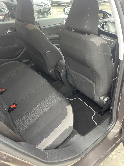 Peugeot 308 - 1.6 HDI - 120 cp