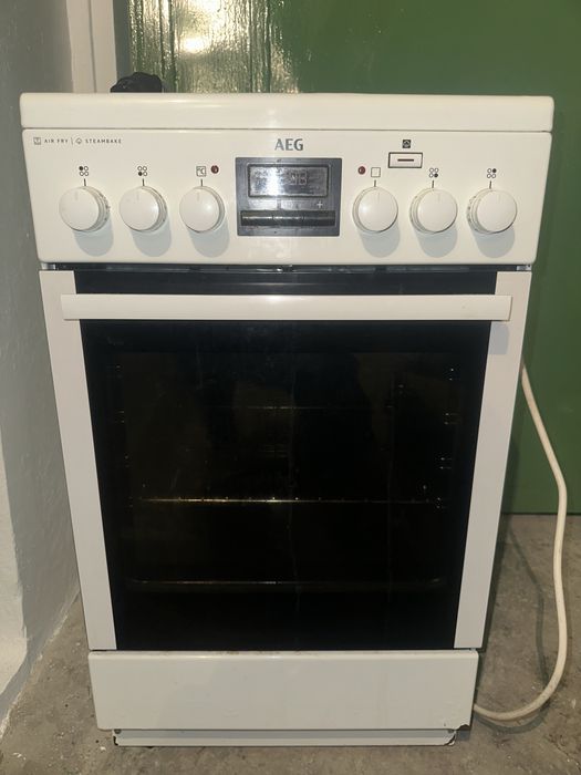 Aragaz-cuptor electric AEG