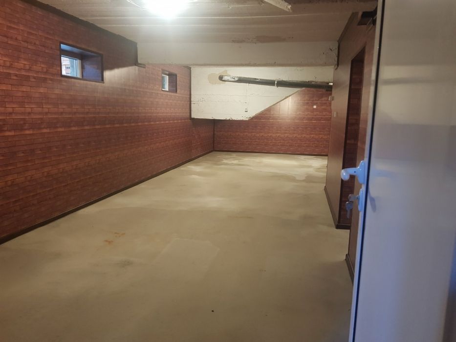 Склад до Летище София