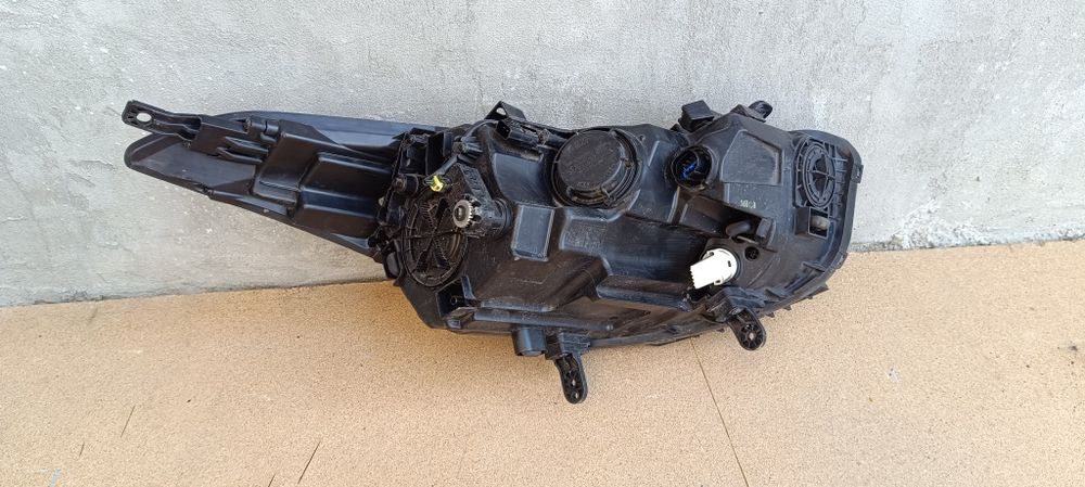 Far stanga hyundai i40 halogen drl led original cod 92101-3zxxx