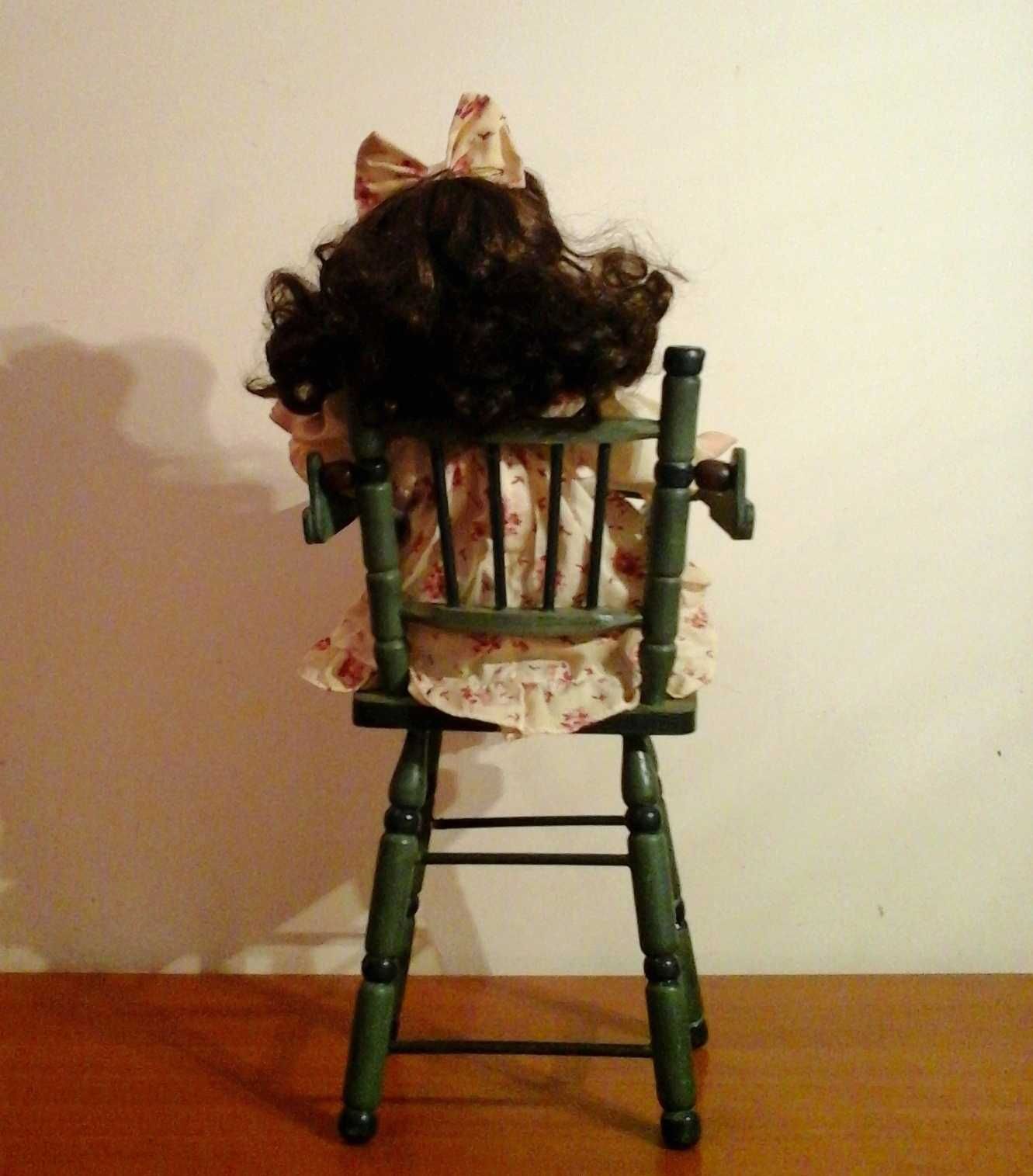 Papusa veche din portelan Bisque „Fetita cu scaunel”| de colectie