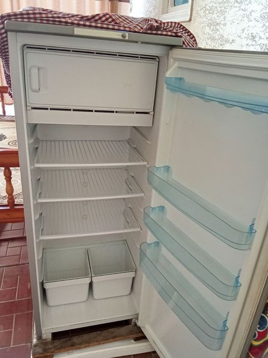 Халаденник сотилади