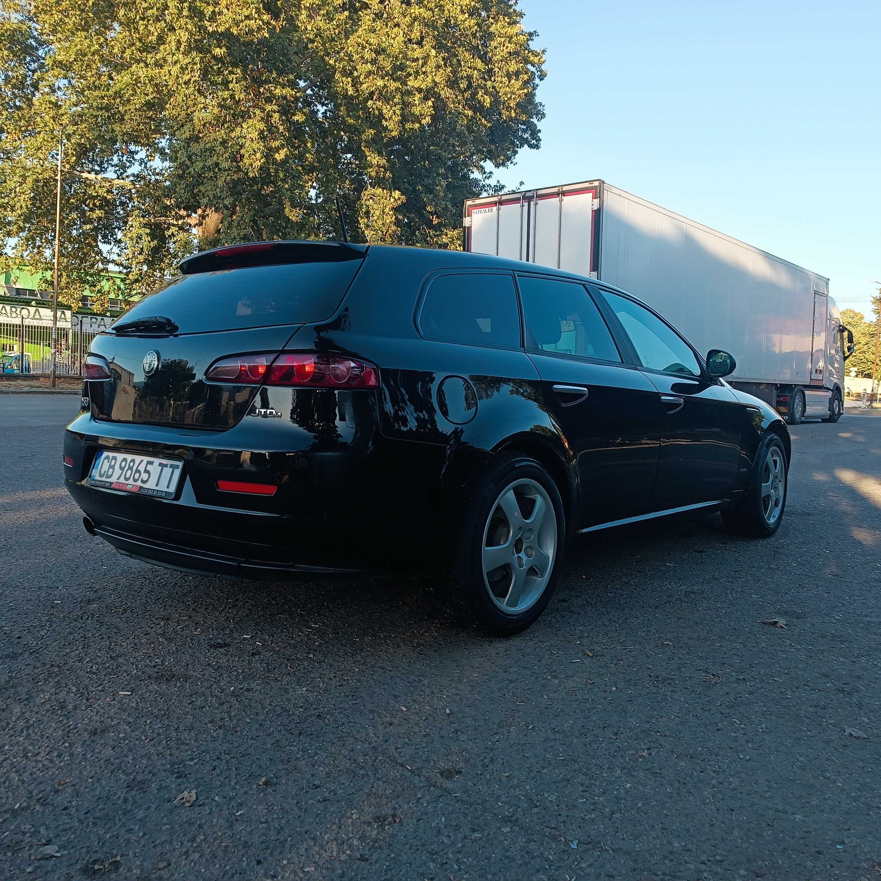 Продавам Алфа Ромео 159 sw