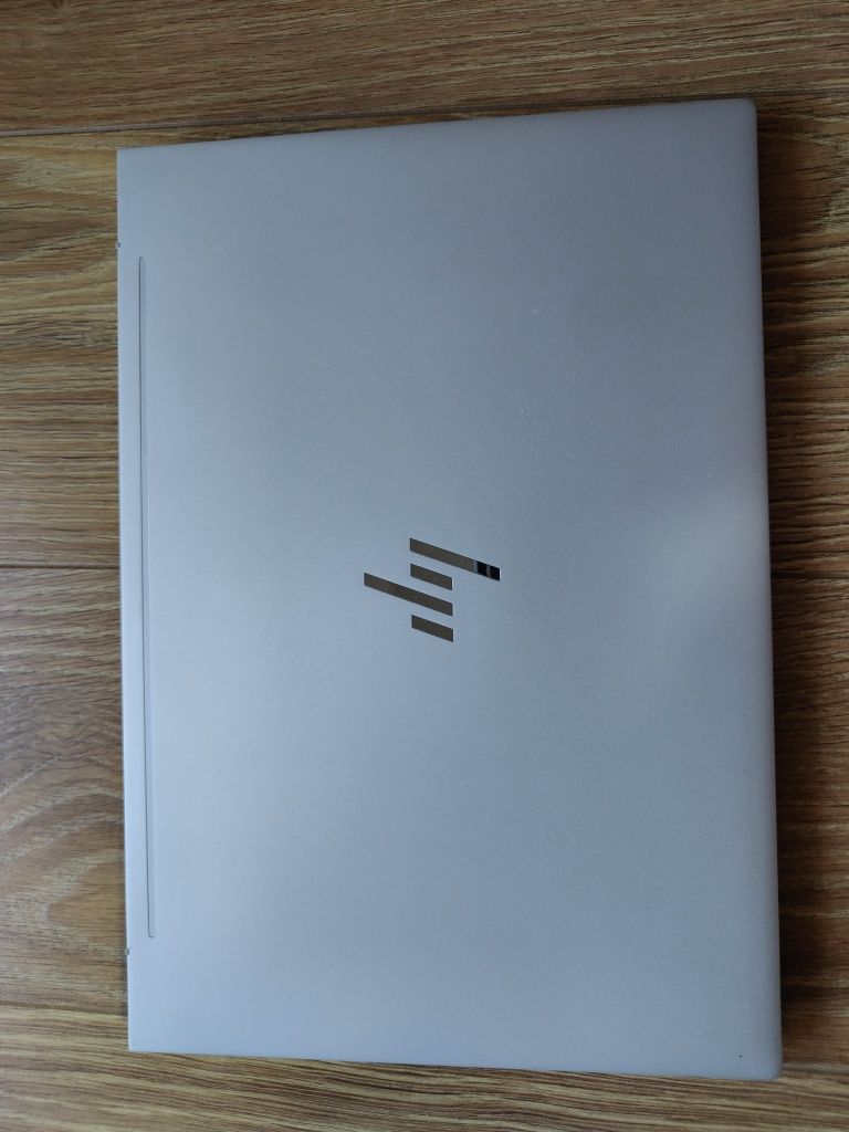 Hp Envy / 13,3 inch 4k / i7-1065G7/ RAM 8 GB / ssd 128 GB /