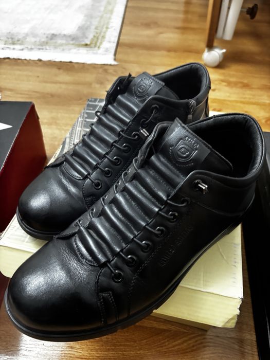 Продам мужскую обувь