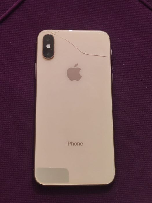 Продам iPhone xs