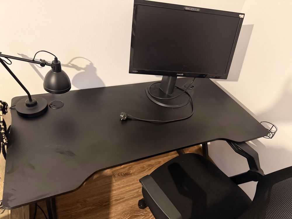 Vand birou gaming +scaun gaming