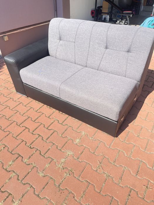 Vand coltar extensibil cu perne decorative