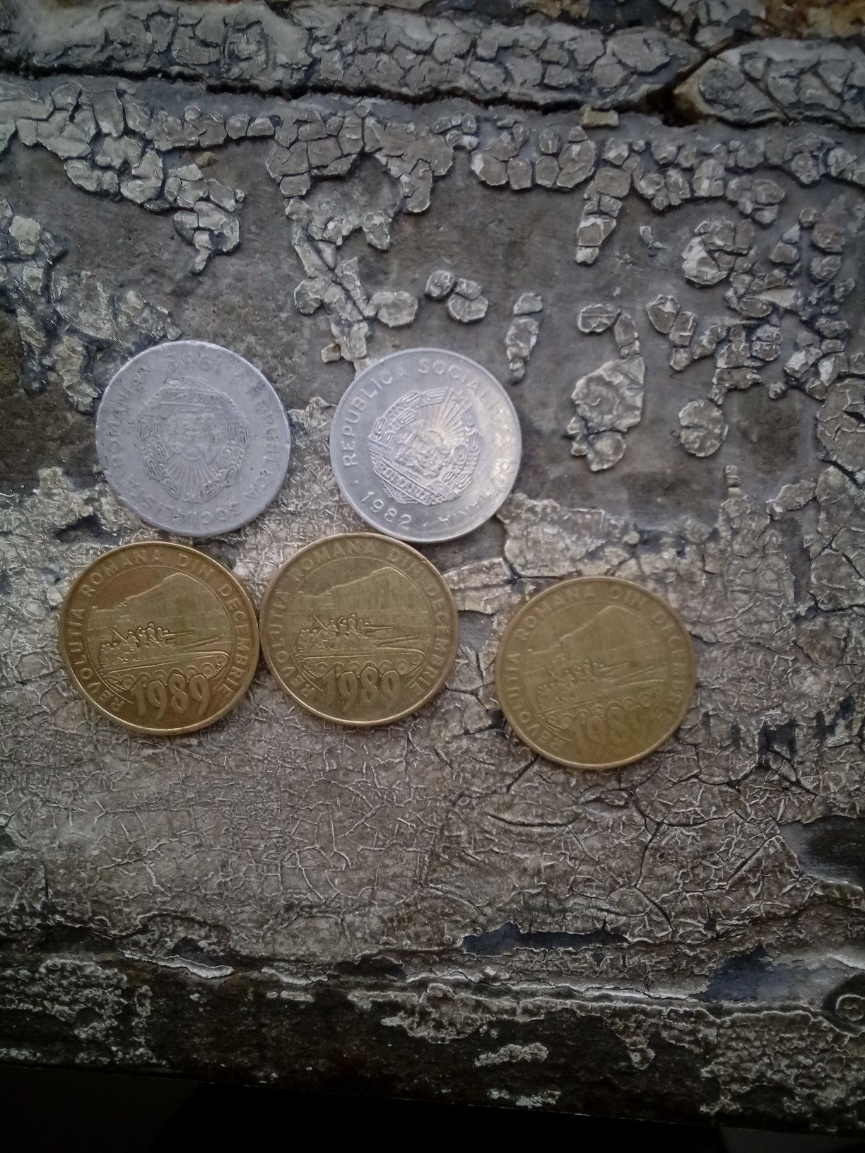 Monezi vechi de pe vremuri