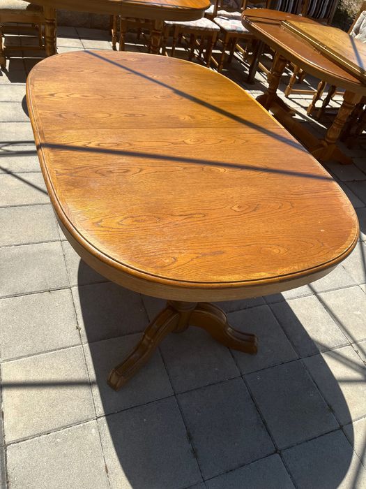 Трапезна маса със шест стола