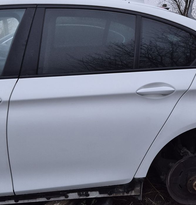 Usa/portiera stanga spate bmw seria 5 f10 2012 cod 300