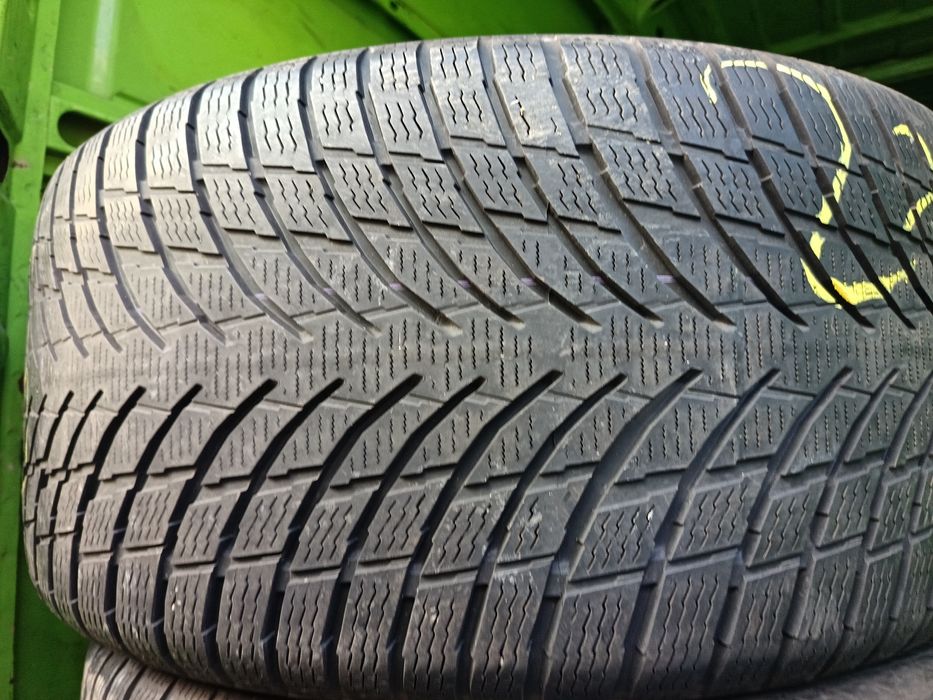 Anvelope MS iarna 275 40 19 nokian.2020 5.3mm