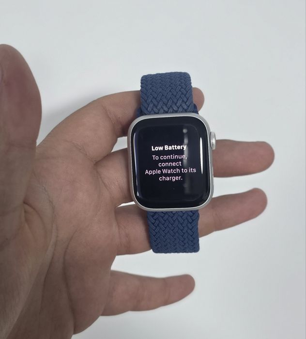 Nu livrez ! Vand apple watch series 9 2024 41mm sănătate baterie 99%