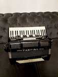 Acordeon Farfisa impecabil Muzica de supita( nu digital,juzi,cantora
