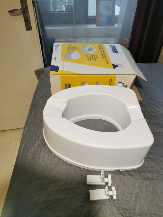 Надстройка за тоалетна чиния