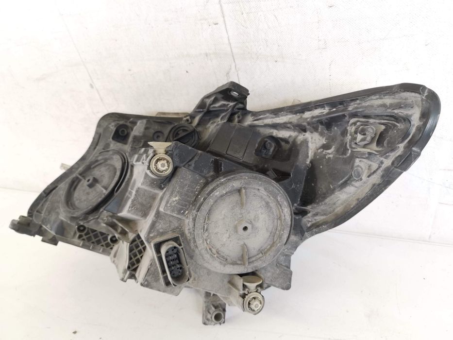 Десен фар с халоген Мерцедес-Бенц В-Клас / Mercedes-Benz V-Class W447