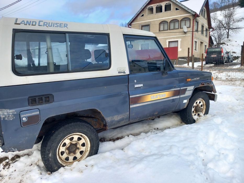 Dezmembrez Toyota land cruiser lj73 și 70