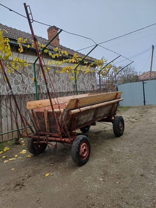 Vând Caruta în stare foarte bună