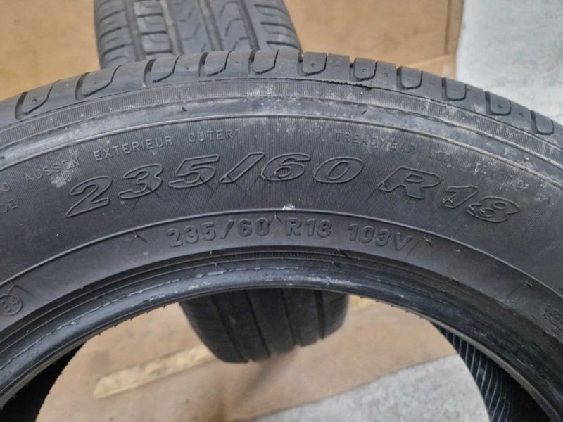 2 Pireli R18 235/60
летни гуми DOT1721