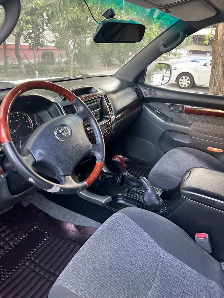 Продается Land Cruiser Toyota Prado 120.
