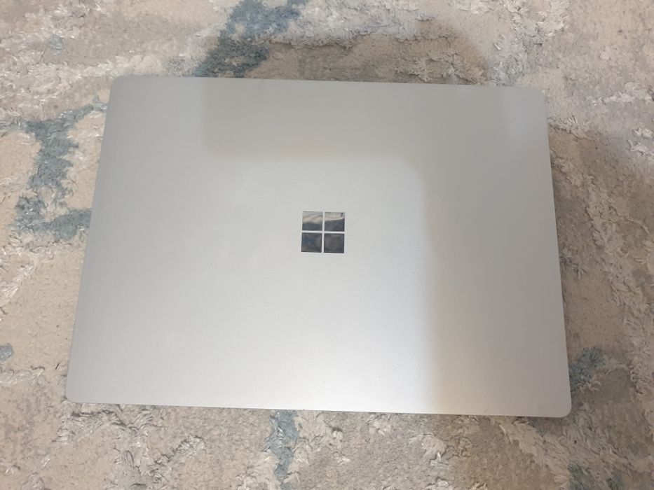 Microsoft surface laptop 3