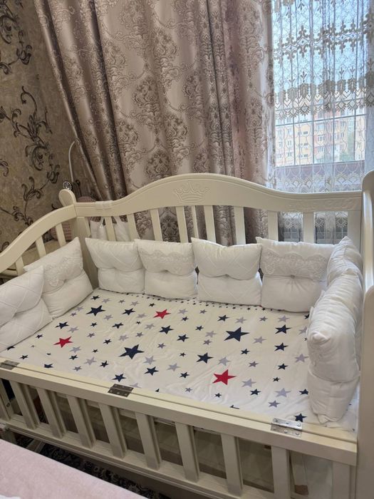 Detskiy krovat, srochno sotiladi