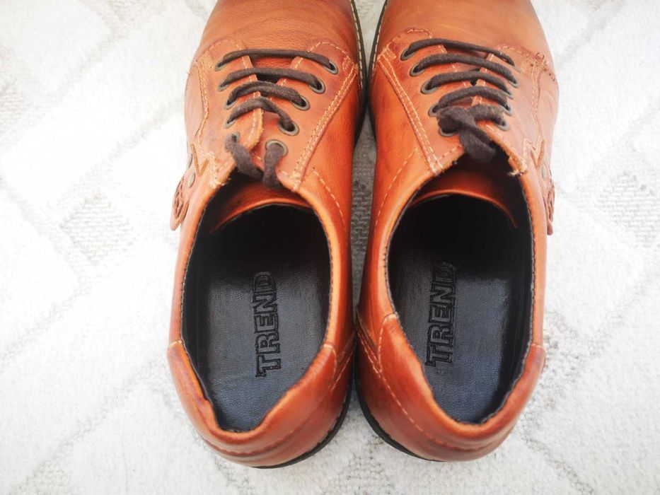 Обувки от естествена кожа като нови 43-ти номер