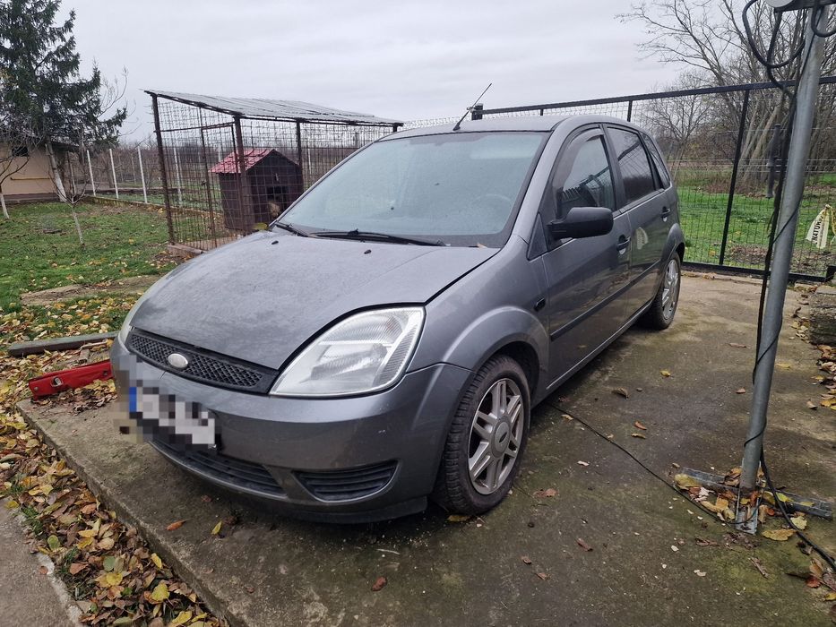 Vând Ford fiesta 1.4 TDCi