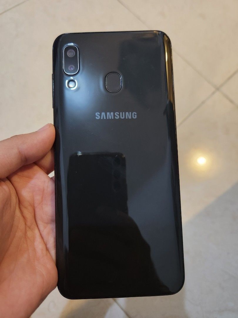 Samsung a20 32GB