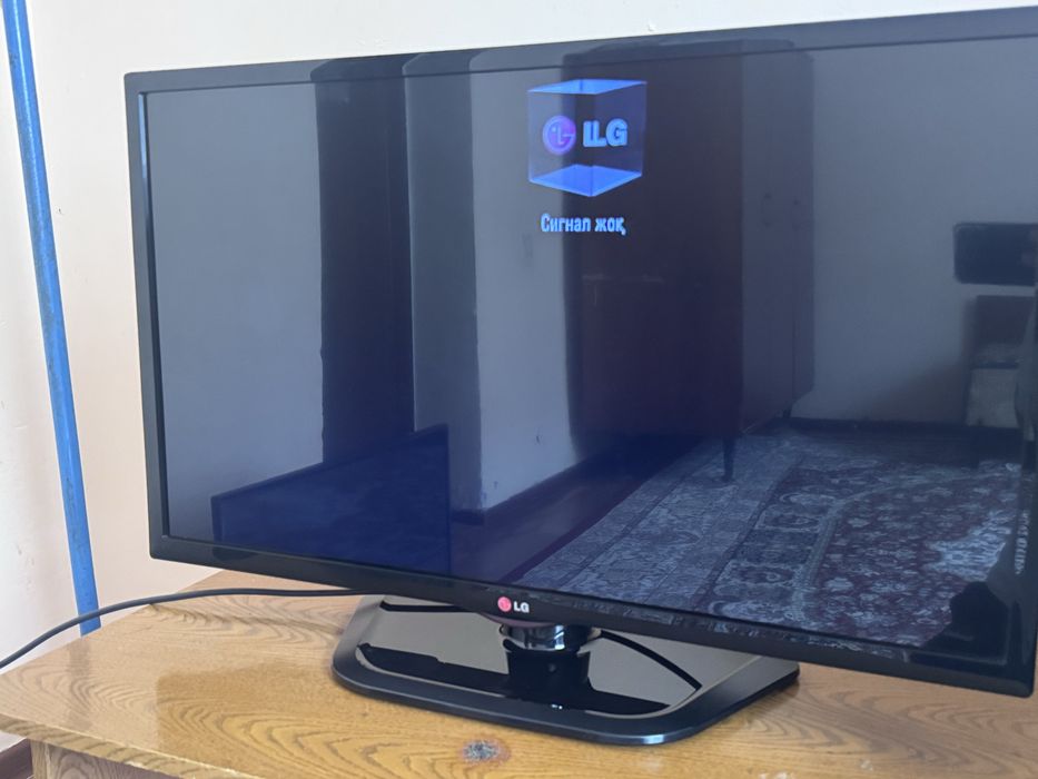 Телевизор LG 32LN541U 81 см черный